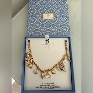 Viral house of Harlow 1960 pearl and shell gold charm necklace